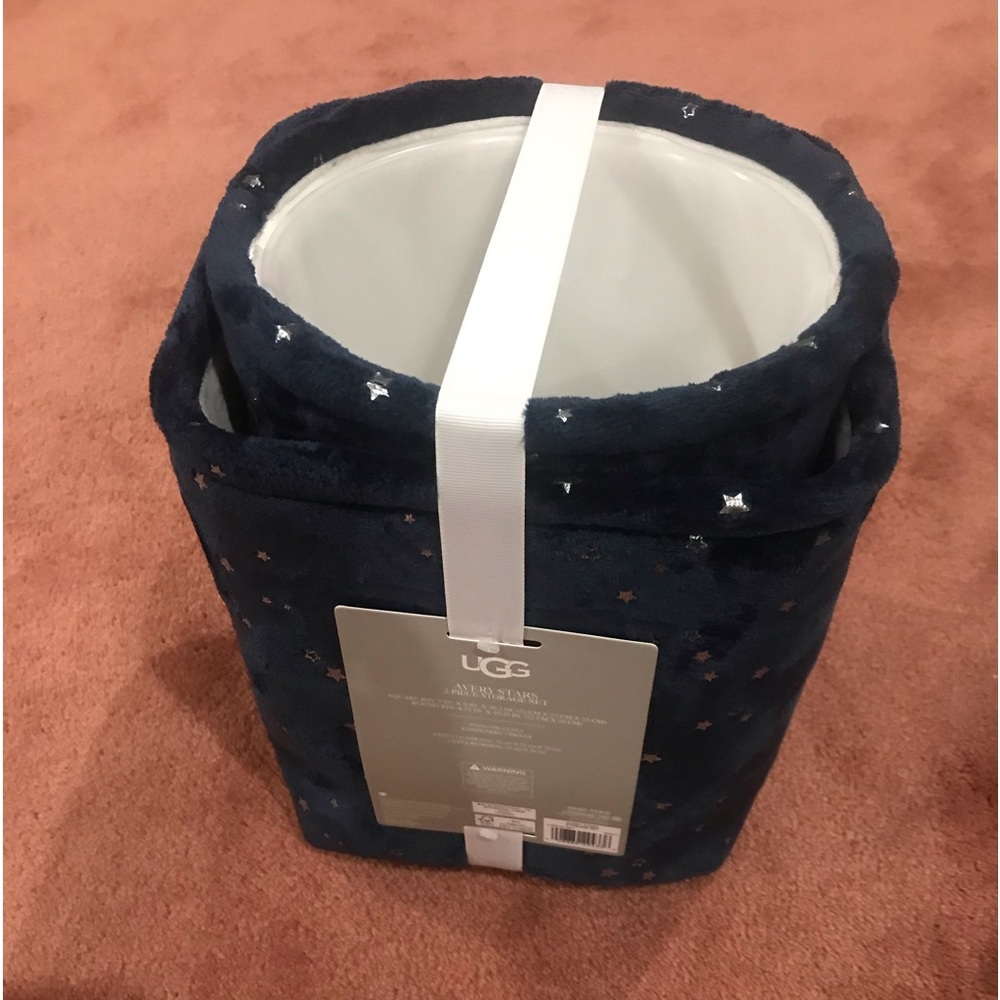 UGG (2) piece storage set brand new